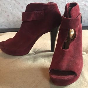 MICHAEL Michael Kors burgundy suede size 10 bootie